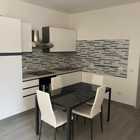 Appartamento Tortona * Тортона